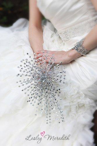 Crystal bouquets, the perfect wedding compliment